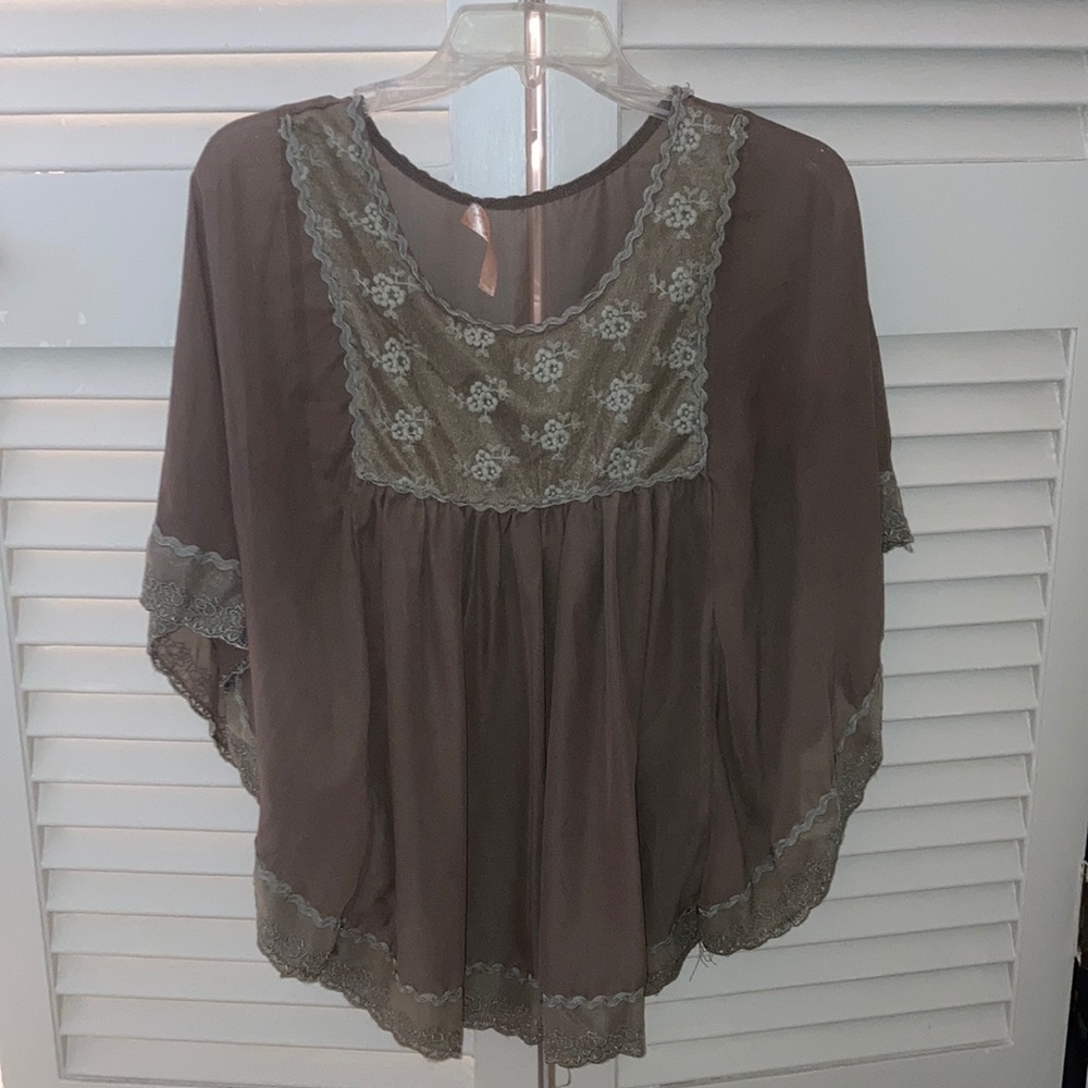 Prevett Brown flowy shirt